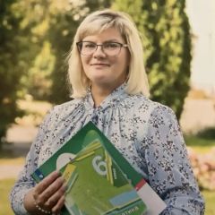 Полякова Елена